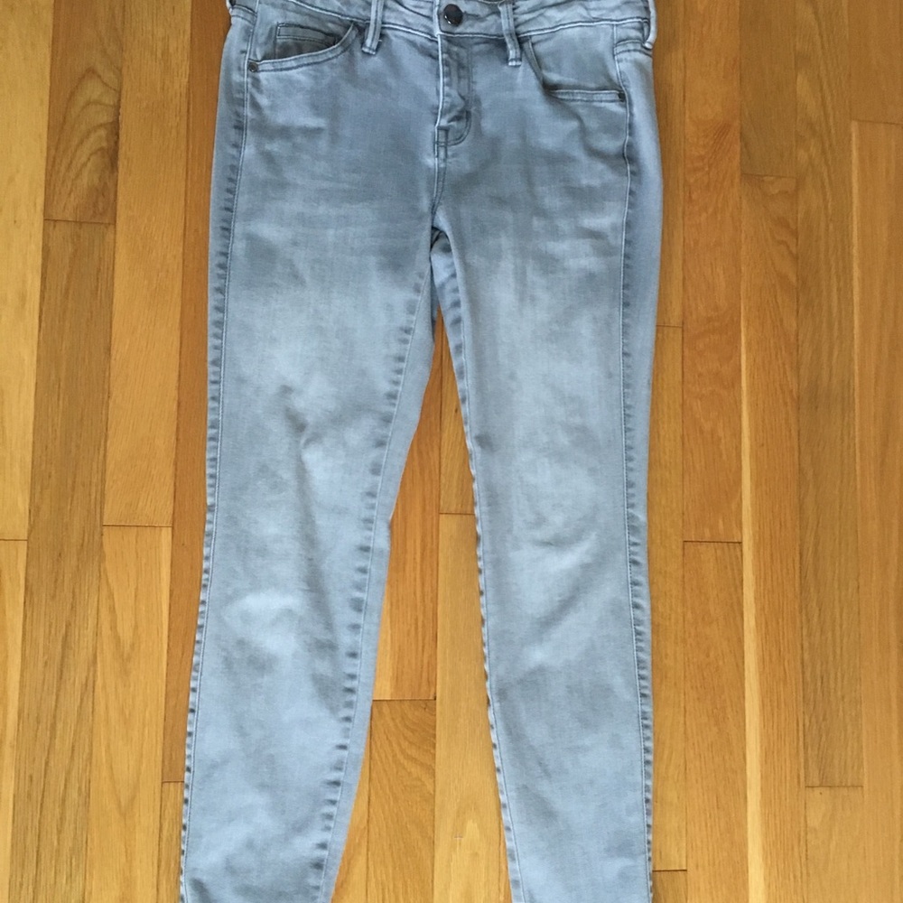 Grey Ankle jeans